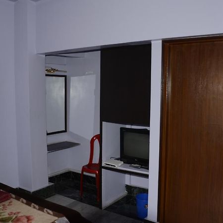 Kim Lawn Guest House Calcutta Exterior foto