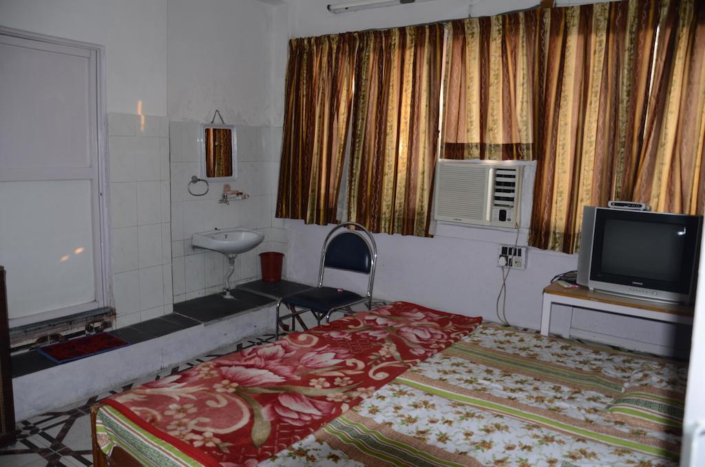 Kim Lawn Guest House Calcutta Exterior foto