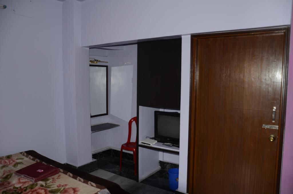 Kim Lawn Guest House Calcutta Exterior foto